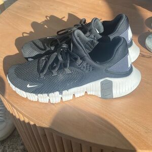 Nike Metcon V1. 6/10 condition.